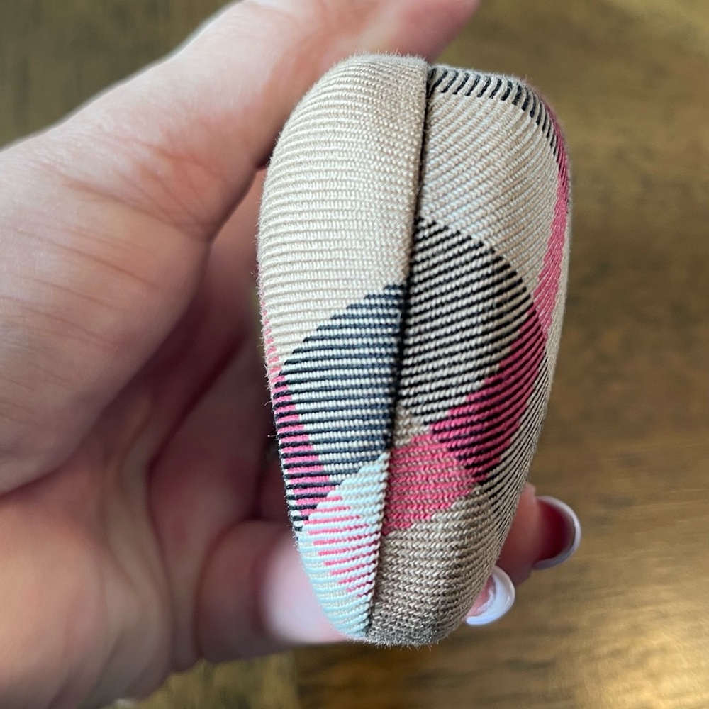 Burberry Nova Check Hard Eye Case - Picture 4 of 13